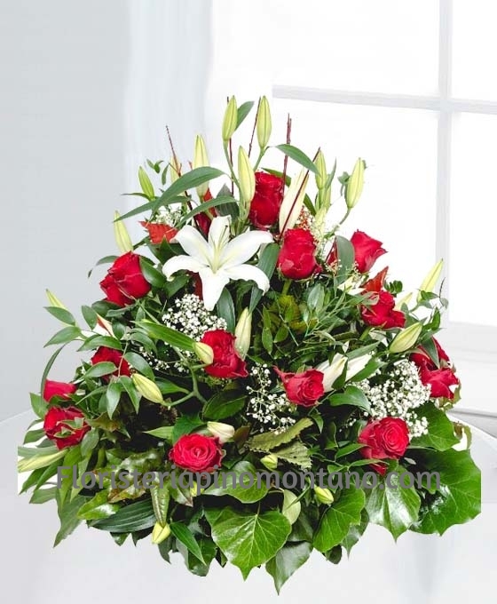 Centro de Rosas y Lilium con envío a Sevilla